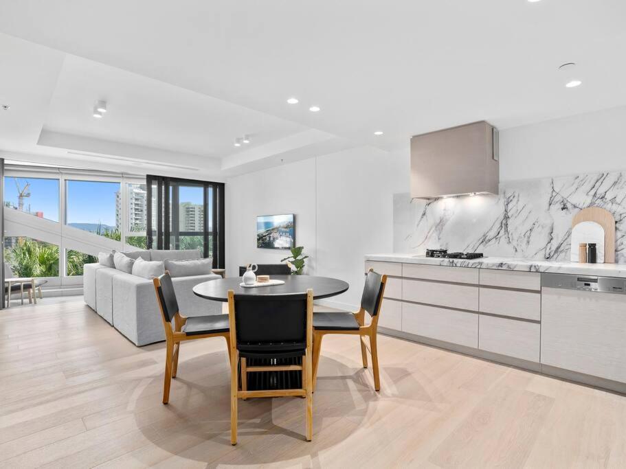 Jewel Private Beachfront Residences Apartment *